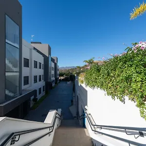 https://luxurious-penthouse-apartment-in-cala-serena-la-cala-de-mijas.1costadelsol.com